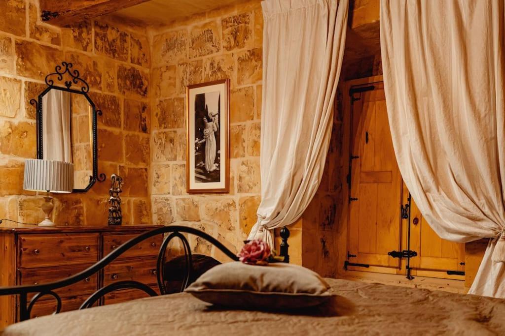 Enchanting 2Bdr Townhouse In Valletta Centre! Exteriér fotografie